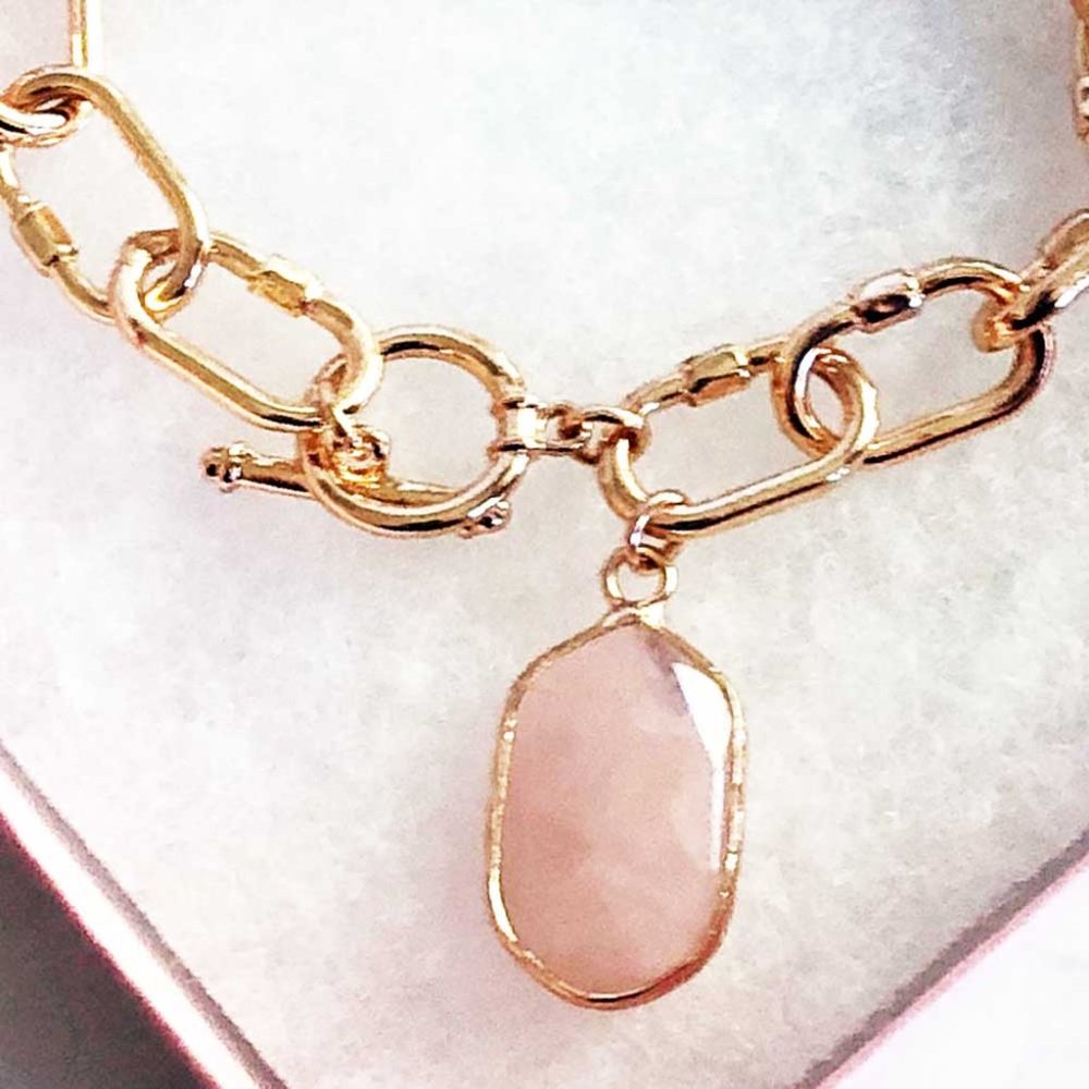 NIB Faux Pink Rose Quartz & Gold Pendant Cable Chain Kids' Bracelet - Picture 3 of 3